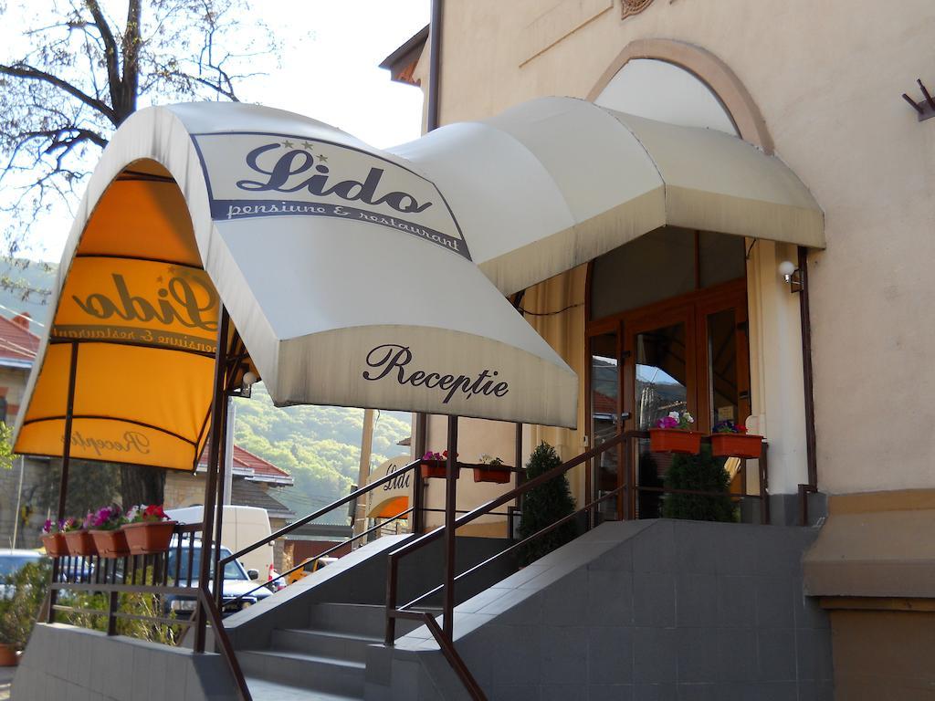 Pensiunea Lido Piatra Neamţ Exterior foto